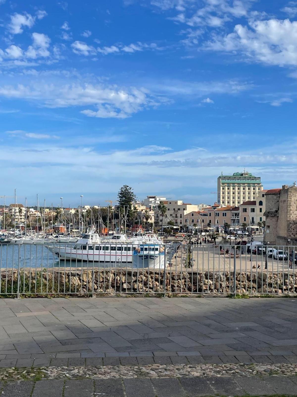 Suite "La Finestra Su Alghero" Zewnętrze zdjęcie